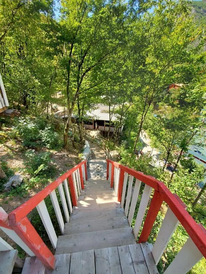 Park Blini Shala River Moll' e Shoshit Guest house