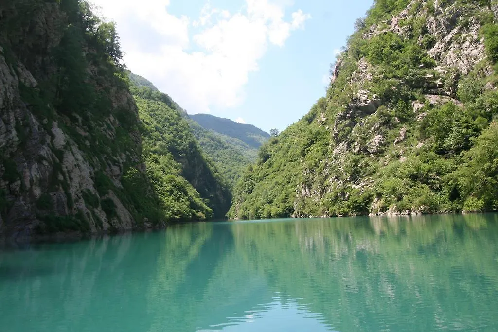 Park Blini Shala River Moll' e Shoshit Albania