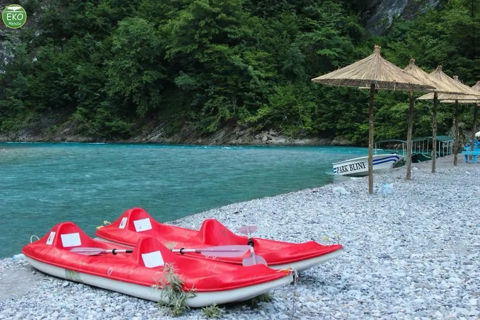 Guest house Park Blini Shala River Moll' e Shoshit Albania