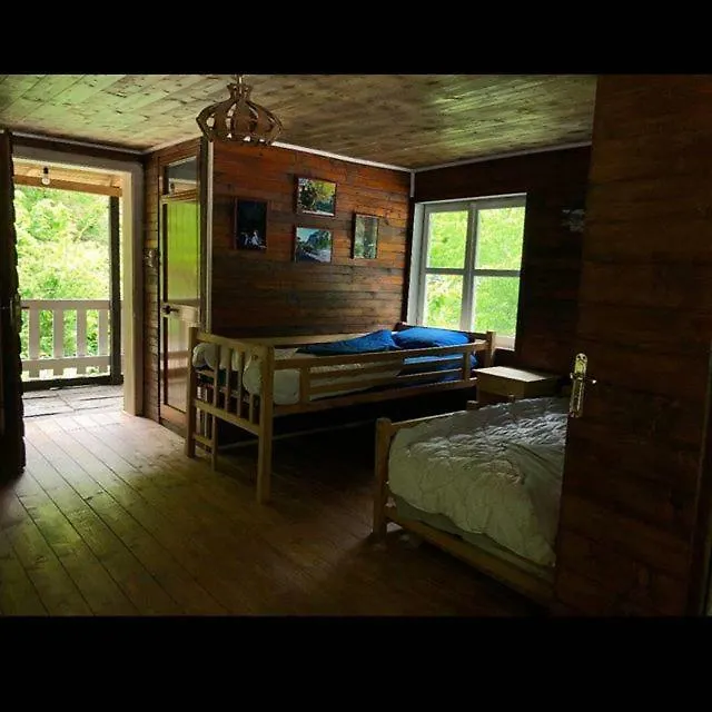 Park Blini Shala River Moll' e Shoshit Guest house