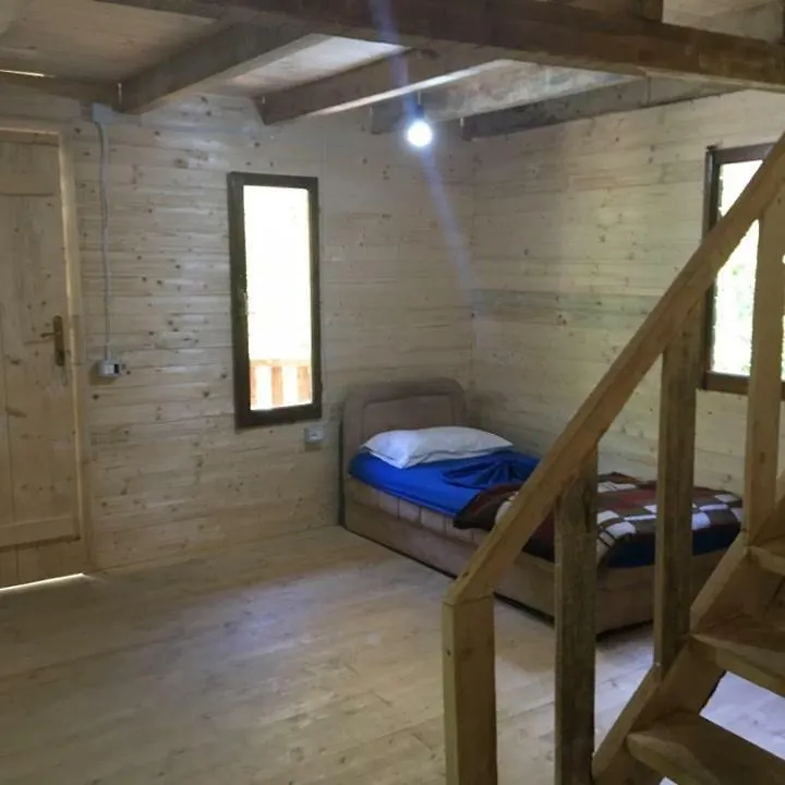 Park Blini Shala River Moll' e Shoshit Guest house