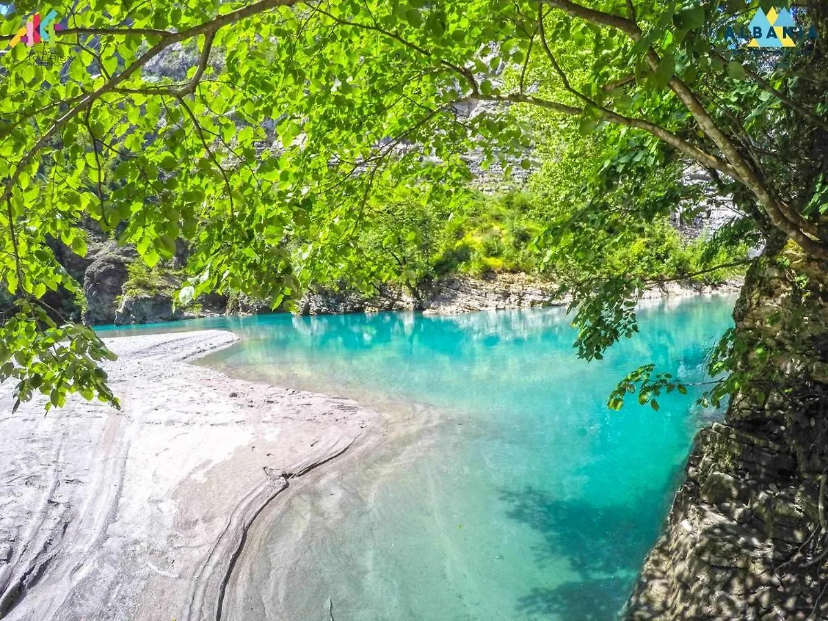 Park Blini Shala River Moll' e Shoshit 0*,  Albania